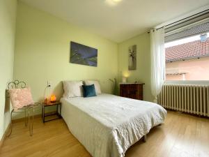 Afbeelding uit fotogalerij van Top T3 super cosy frontière suisse in Delle