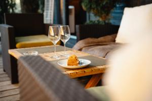 Posedenie v ubytovaní Secret Lake Prag magic place relaxation& wellness