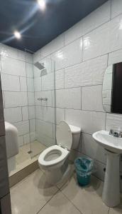 Koupelna v ubytování Hotel LC