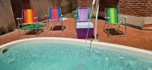 Bazén v ubytování Casa Sol&Mar com Piscina na Beira da Praia Guriri nebo v jeho okolí