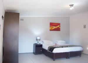 Gallery image of Linden Guest House in Johannesburg +85 photos