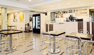 Εστιατόριο ή άλλο μέρος για φαγητό στο Albergo Papillon