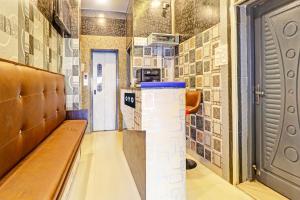 Kuchyň nebo kuchyňský kout v ubytování Super Hotel O INN11 Near Central Station