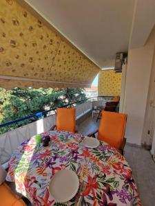 Ein Sitzbereich in der Unterkunft Cozy Sun