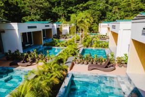 Bazén v ubytování Villas Ríos del Caribe nebo v jeho okolí