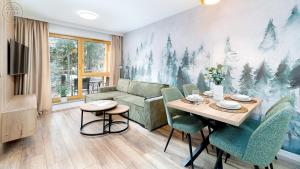 Гостиная зона в Apartamenty Good Time- Centrum, blisko wyciągu i szlaków