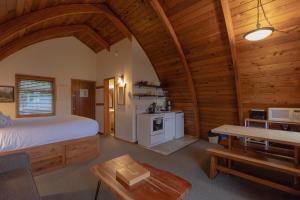 Kuchyň nebo kuchyňský kout v ubytování Ocean Village Resort