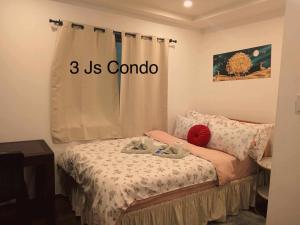 Postel nebo postele na pokoji v ubytování Charming Hideaway for 2- Perfect Baguio Escape