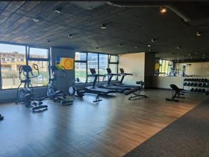 Posilňovňa alebo fitness centrum v ubytovaní AquaPolanki Kołobrzeg