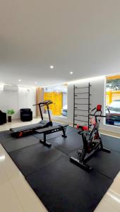 Fitness centrum a/nebo fitness zařízení v ubytování Residencial Carajás