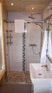 Ein Badezimmer in der Unterkunft Spreewaldhäuser Wiesner
