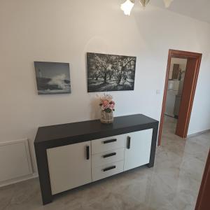 Zdjęcie z galerii obiektu Apartmani Sandra Malinska w mieście Sveti Vid-Miholjice