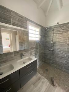 Koupelna v ubytování Duna