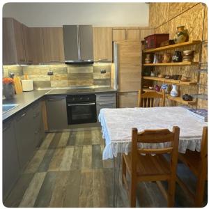 Kuchyň nebo kuchyňský kout v ubytování Aegean Home