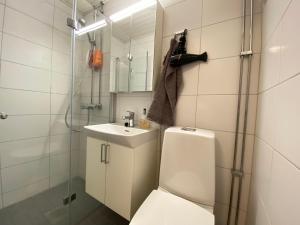 Φωτογραφία από το άλμπουμ του Modern one-bedroom apartment in the heart of the city σε Kouvola