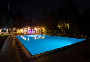 Piscina di Helios Beach Resort o nelle vicinanze
