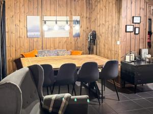 Posezení v ubytování 8 person holiday home in LØTEN-By Traum + 16 fotografií