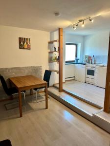 Kuchyň nebo kuchyňský kout v ubytování Apartments in Schkeuditz