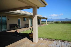 Gallery image of Witherhills Glamping Dome at Mountainview Villa in Blenheim