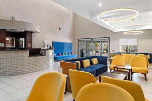 Posezení v ubytování Hawthorn Extended Stay by Wyndham Port Arthur