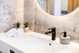 Φωτογραφία από το άλμπουμ του Fly Room - S1 - MPolo σε Medulin