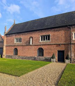 Billede fra billedgalleriet på Five Star Luxury - Oxnead Hall i Burgh next Aylsham + 59 billeder