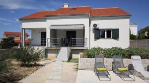 Το κτήριο όπου στεγάζεται  η βίλα