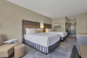Postel nebo postele na pokoji v ubytování Best Western Plus Fillmore Inn & Suites