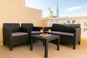 Galeriebild der Unterkunft Alboscmar - Apartamento en Riumar con piscina y cerca de la playa - Deltavacaciones in Riumar