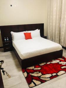 Ảnh trong thư viện ảnh của SONKOYAZ BED AND BREAKFAST Near UN BASE ở Entebbe