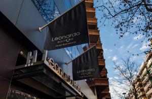 Ein Zertifikat, Auszeichnung, Logo oder anderes Dokument, das in der Unterkunft Leonardo Boutique Hotel Barcelona Sagrada Familia ausgestellt ist