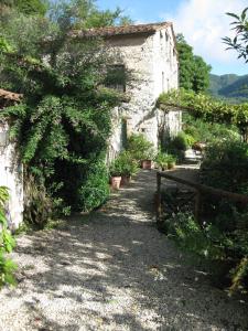 Gallery image of Elegant Tuscan Stone Country House, Sleeps 8-10 in Borgo a Mozzano