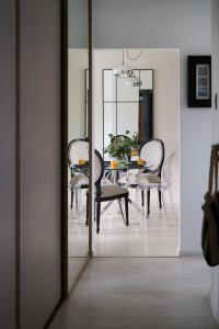 Χώρος καθιστικού στο Apartament Czarno na Białym