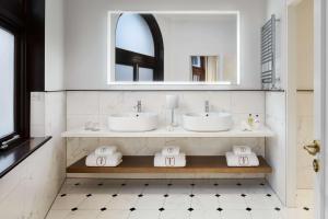 Koupelna v ubytování Tivoli Doelen Amsterdam Hotel