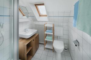 Koupelna v ubytování Haus Coordes Wohnung 04 + 8 fotografií
