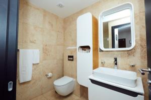 Koupelna v ubytování Bel Air Crest Hotel & Suites