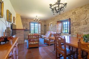 Χώρος καθιστικού στο Casa Rectoral entera