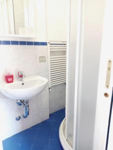 Koupelna v ubytování Residence Villa Viola fronte lago