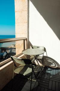 Γενική θέα στη θάλασσα ή θέα στη θάλασσα από  αυτό το ξενοδοχείο διαμερισμάτων