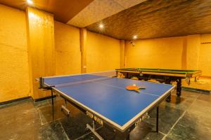 Namizni tenis v nastanitvi Hill River Resort By West Western oz. v okolici