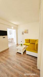 Μια τηλεόραση ή/και κέντρο ψυχαγωγίας στο Apartmani Perić