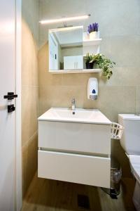 Phòng tắm tại Niko Apartament Infinity