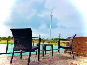 Swimmingpoolen hos eller tæt på เรินเรา ริมเล รีสอร์ท + 33 billeder