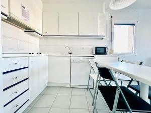Kuchyňa alebo kuchynka v ubytovaní Global Immo 3140 Rocmar