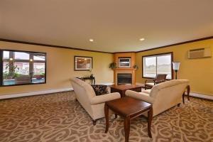 Χώρος καθιστικού στο Super 8 by Wyndham Glenwood