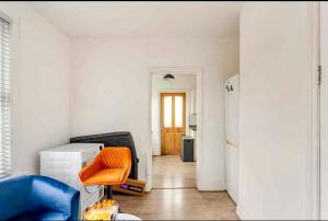 Posezení v ubytování Private Room in Uxbridge near Heathrow