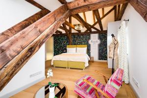 Posezení v ubytování Old Royal Post Boutique Hotel & Premium Suites + 29 fotografií