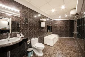 Vannituba majutusasutuses A25 Hotel - 53 Tuệ Tĩnh