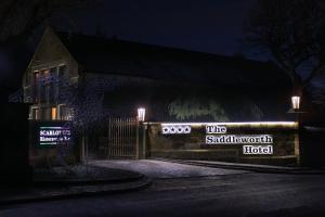 Fotografie z fotogalerie ubytování The Saddleworth Hotel v destinaci Diggle