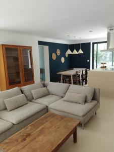 Ruang duduk di Le Petit Paradis